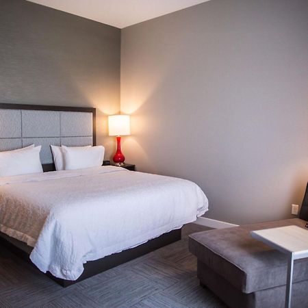 Hampton Inn-Pontiac Екстер'єр фото