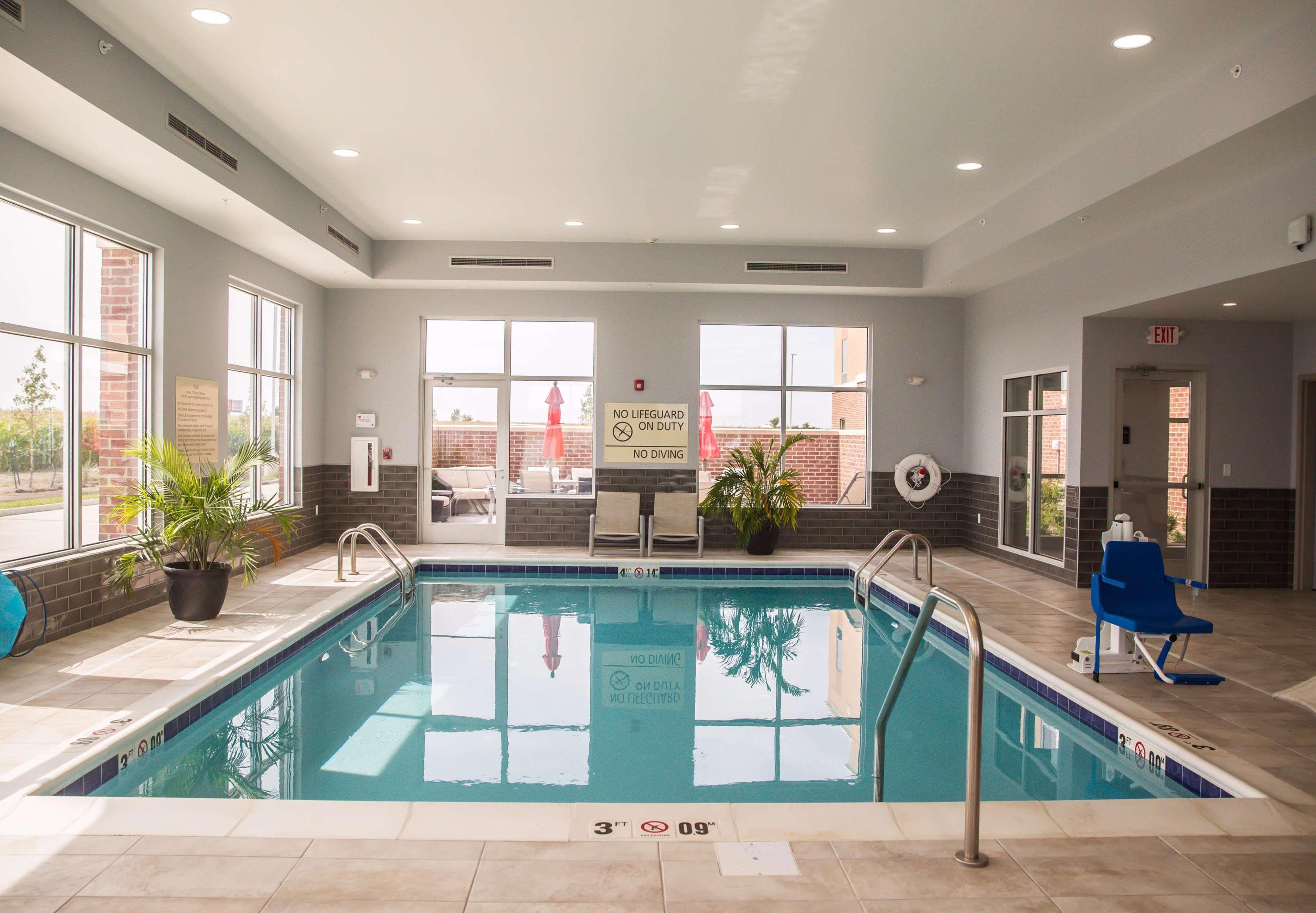 Hampton Inn-Pontiac Екстер'єр фото