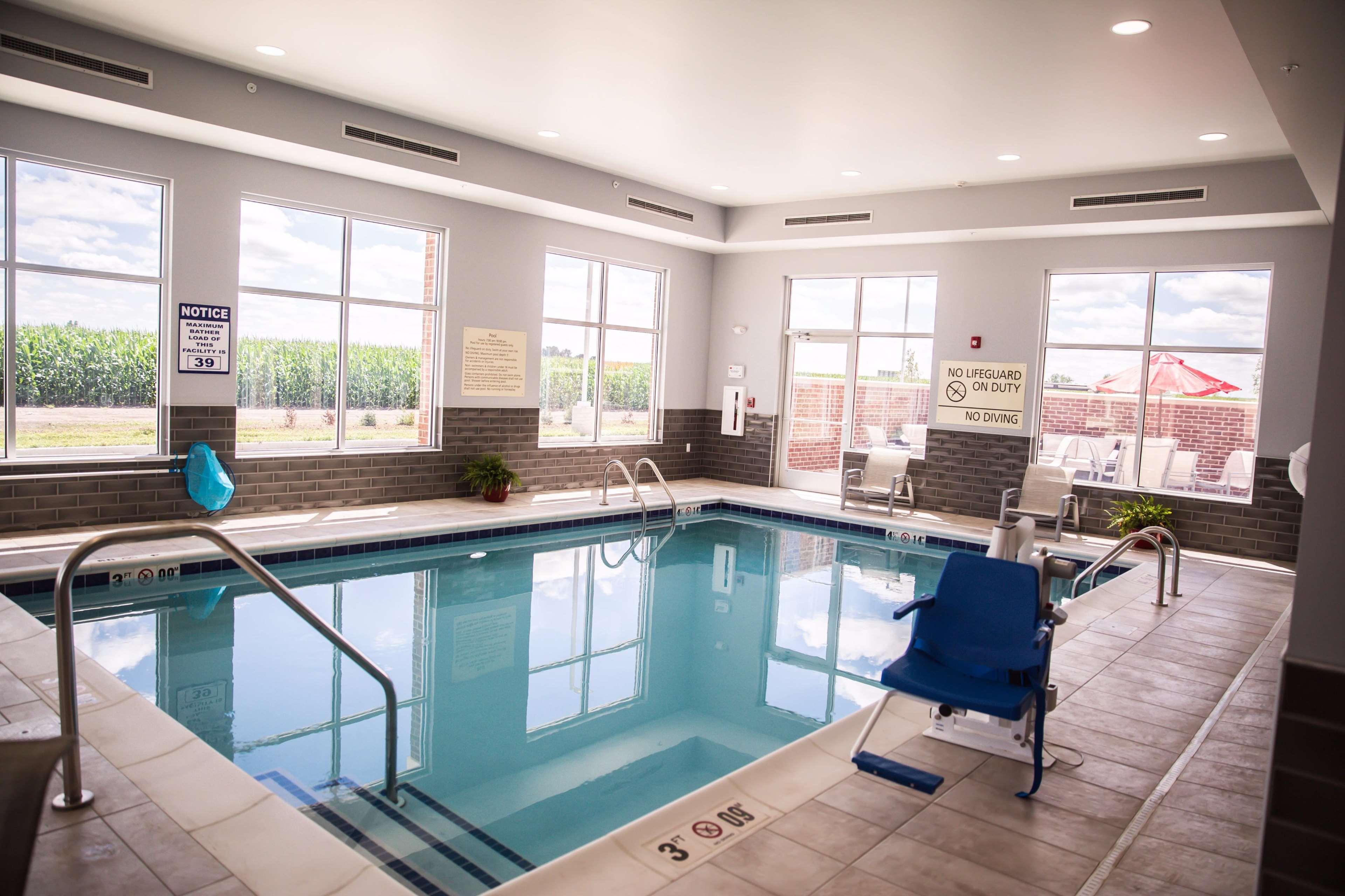 Hampton Inn-Pontiac Екстер'єр фото