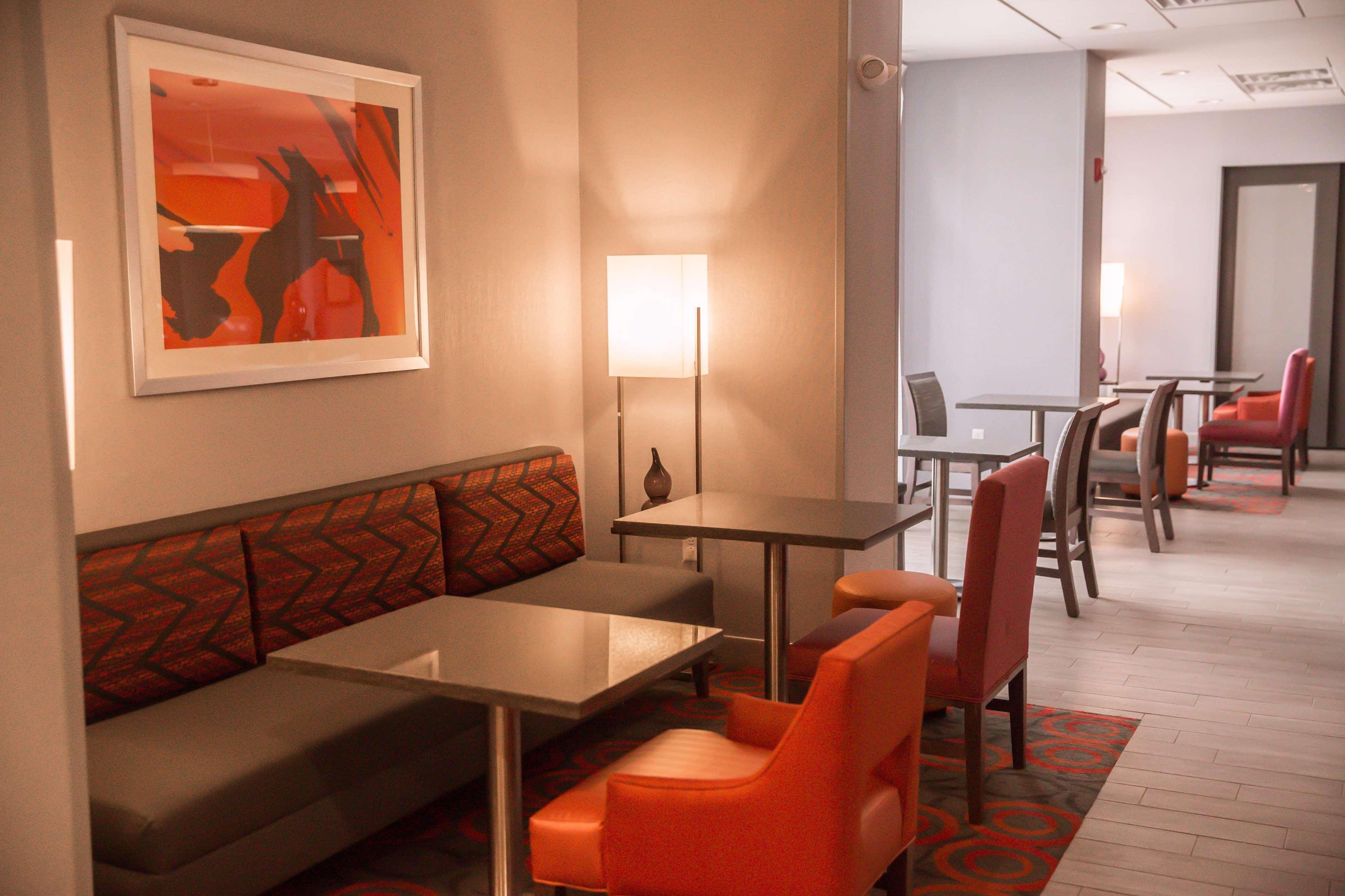 Hampton Inn-Pontiac Екстер'єр фото