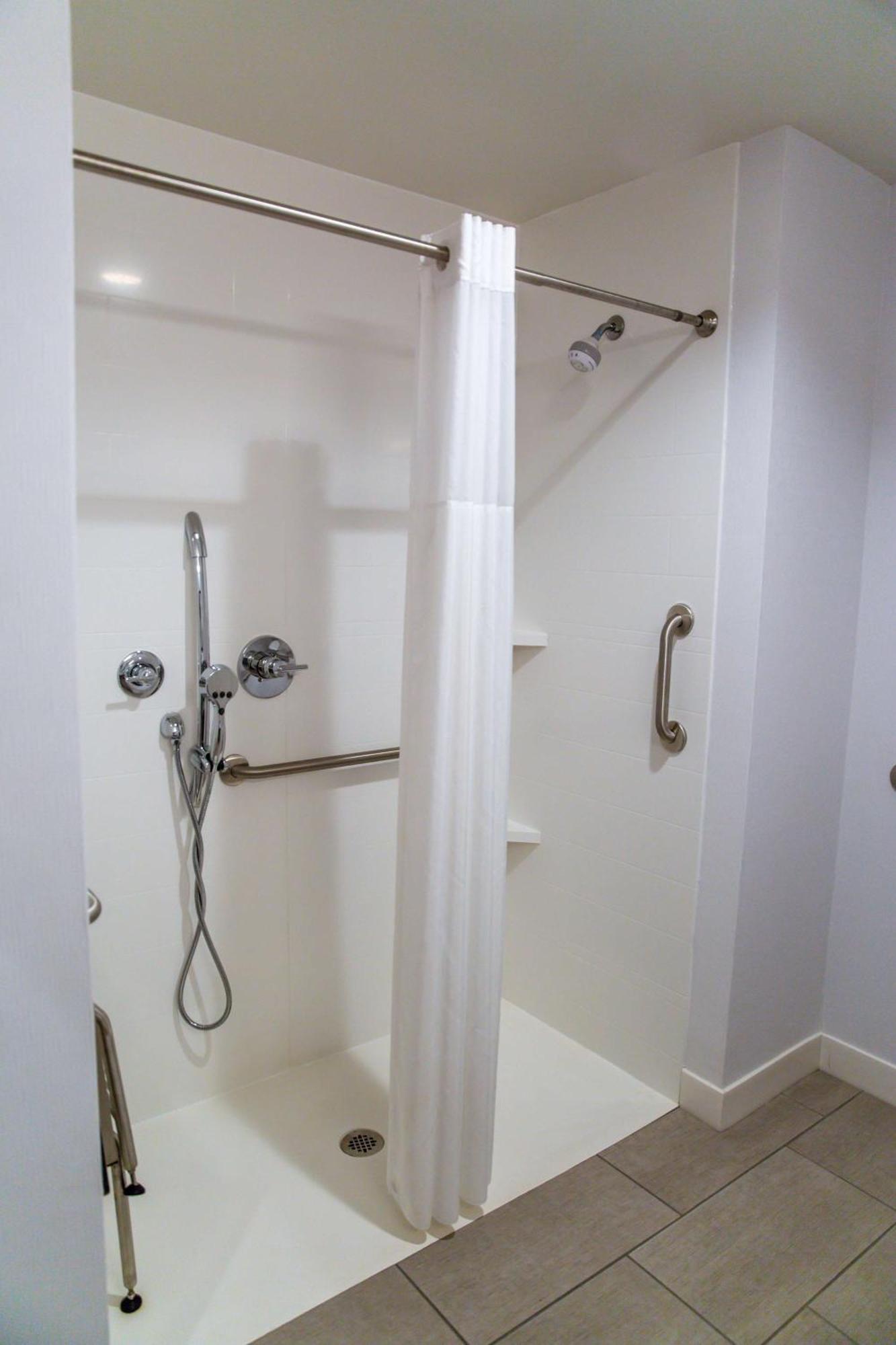 Hampton Inn-Pontiac Екстер'єр фото